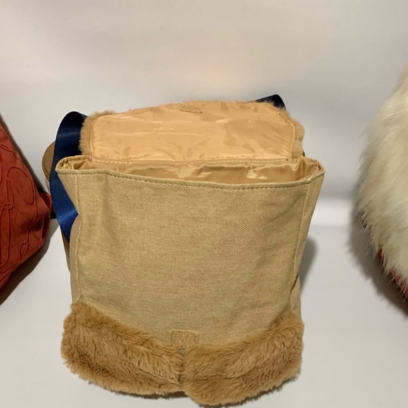 🎁Free en bundle 🎁Backpack bear 🎁#Free - Picture 3 of 15